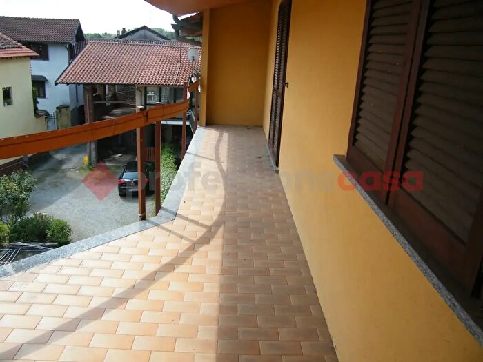 Casa trilocale in vendita in Vicolo Valle, Bogogno