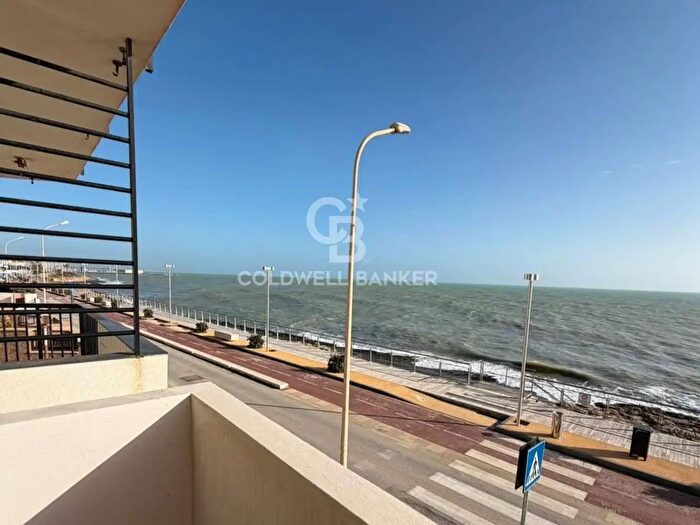 Appartamento trilocale in affitto in Lungomare Bisani, Ragusa