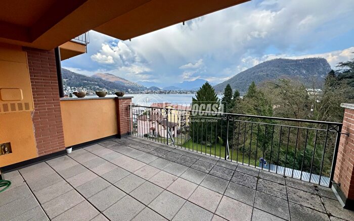 Appartamento bilocale in vendita in Via Nolina, Lavena Ponte Tresa