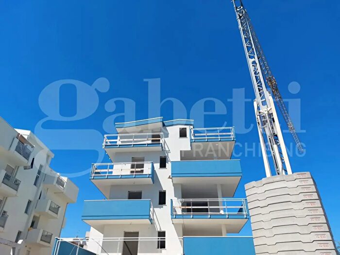 Appartamento trilocale in vendita in Via Ennio Flaiano Snc, Alba Adriatica