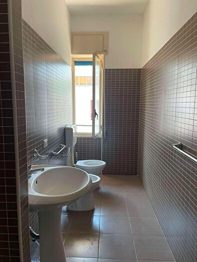 Appartamento trilocale in vendita in Corso Gelone, Siracusa