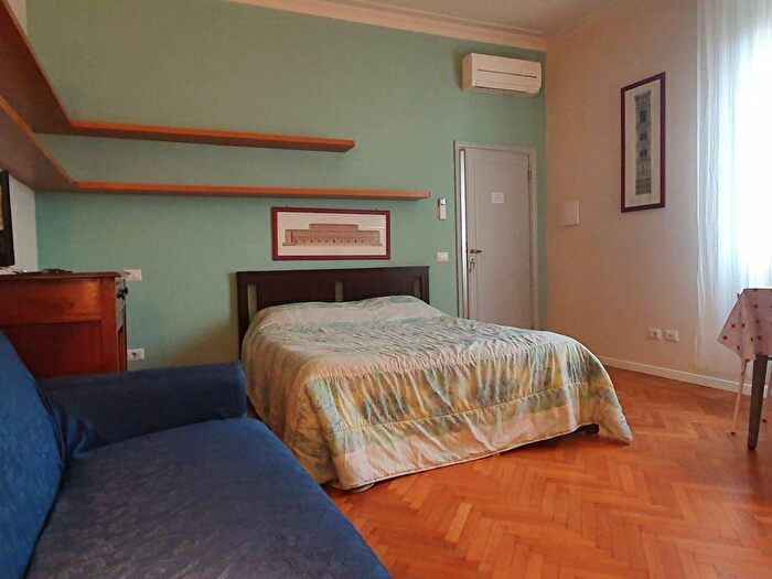 Appartamento monolocale in affitto in Via Francesco Puccinotti, Leopoldo Vittorio Emanuele Statuto, Firenze