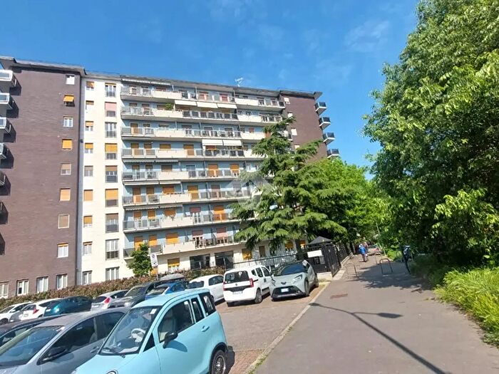 Appartamento monolocale in vendita in Via Capecelatro, Milano