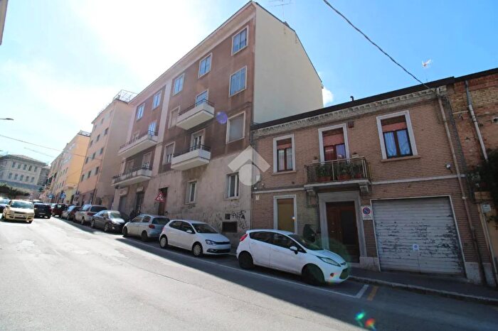 Appartamento con 5 locali in vendita in Via Monforte, Campobasso