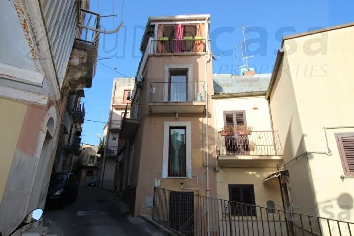 Appartamento trilocale in vendita in Ragusa