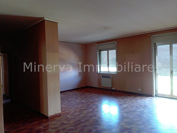 Appartamento quadrilocale in vendita in Via Camarina, Lentini