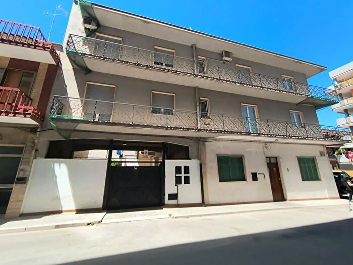 Appartamento quadrilocale in vendita in Via Giovanni Casalino, Triggiano
