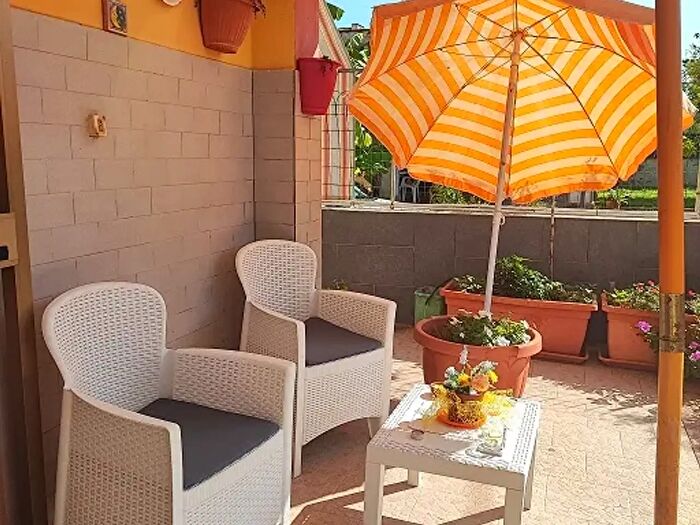 Appartamento con 6 locali in vendita in Villaggio dei Falchi, Augusta