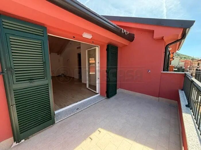 Appartamento quadrilocale in vendita in Via GB Accame, Tovo San Giacomo