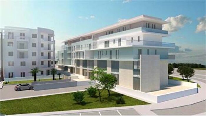 Appartamento quadrilocale in vendita in Via Ada Cudazzo, Lecce