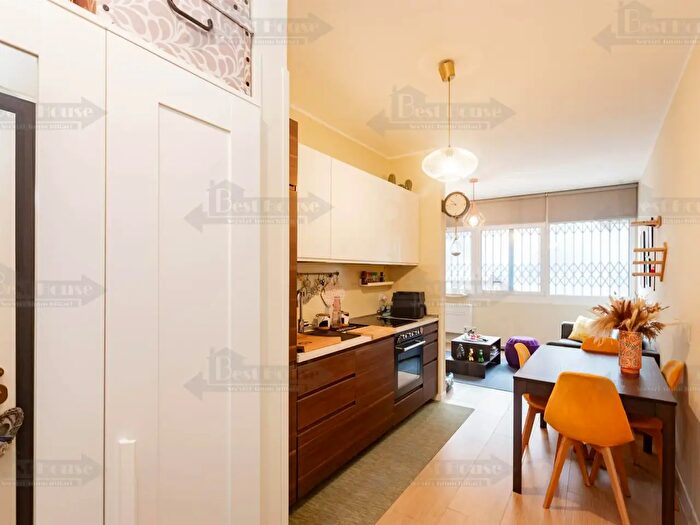 Appartamento monolocale in vendita in Via Meucci, Milano