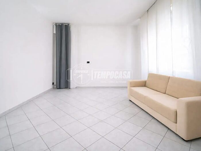 Appartamento trilocale in vendita in Via Giotto, Nova Milanese