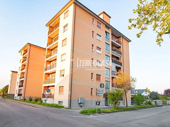 Appartamento trilocale in vendita in Via Giuseppe Verdi, Canonica DAdda