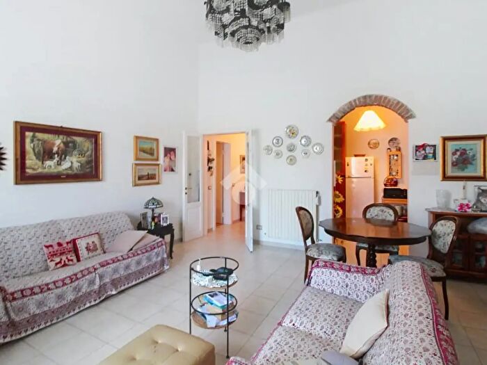 Appartamento quadrilocale in vendita in Via dei Lanzi, Livorno