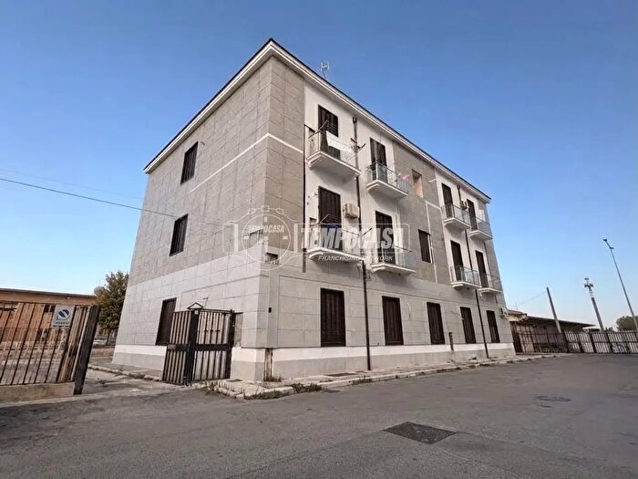 Appartamento trilocale in vendita in Via Redipuglia, Foggia