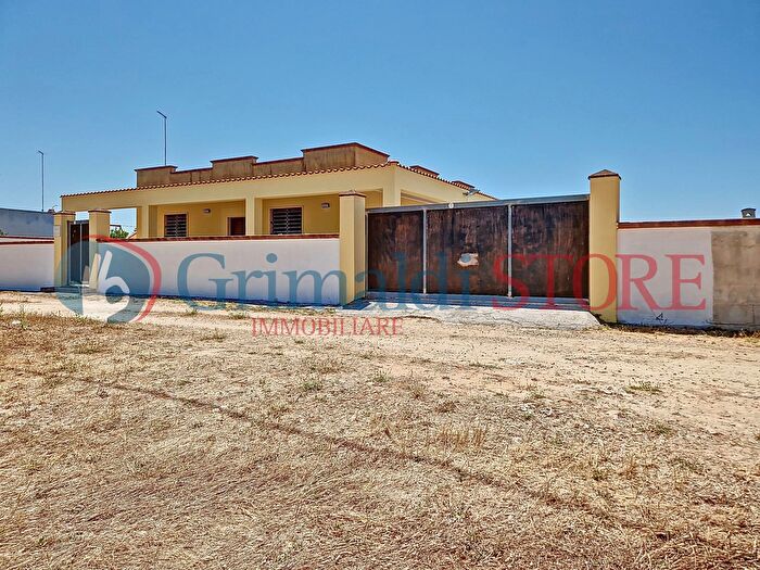 Casa con 5 locali in vendita in Manduria