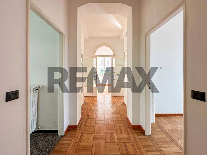 Appartamento con 5 locali in affitto in Viale Giacomo Curreno, Gran Madre Crimea, Torino