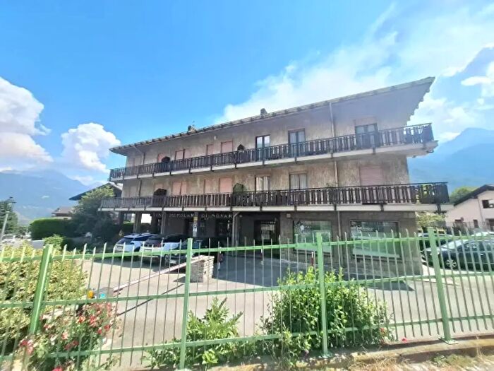 Case in Vendita e in Affitto - 2