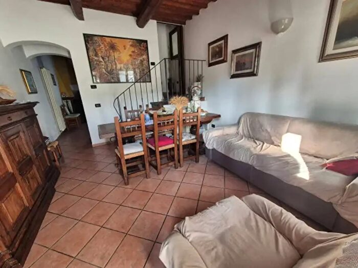 Casa quadrilocale in vendita in Via di Limite, Campi Bisenzio