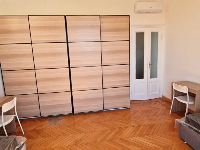 Appartamento trilocale in affitto in Viale Lombardia, Casoretto, Milano