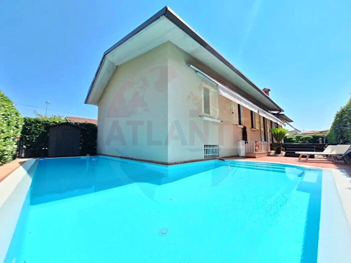 Casa con 5 locali in vendita in Via Antonio Gramsci, Chiari