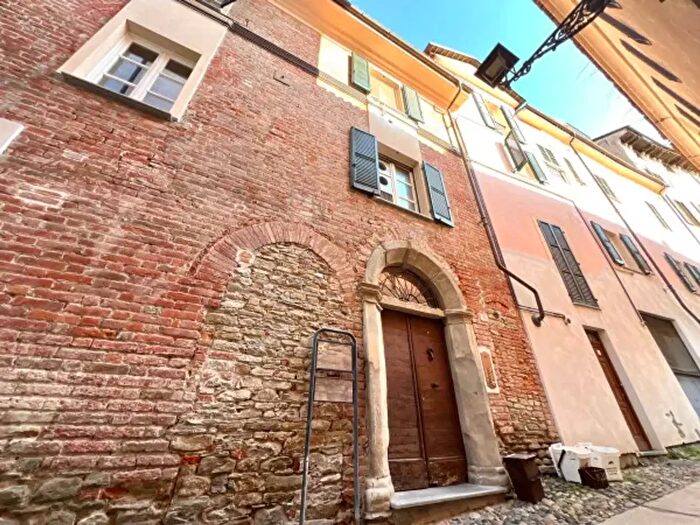 Appartamento monolocale in vendita in Via Giuseppe Bella, Acqui Terme