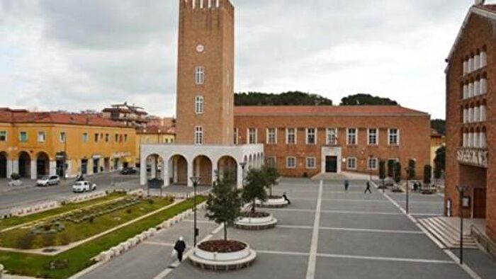 Casa in vendita in Via delle Orchidee, Pomezia