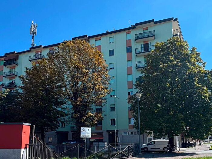 Appartamento trilocale in vendita in Via Antonio Marangoni, Grazzano Poscolle, Udine