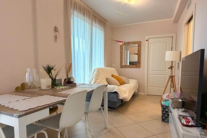 Appartamento bilocale in vendita in Viale Vespucci E, Pesaro