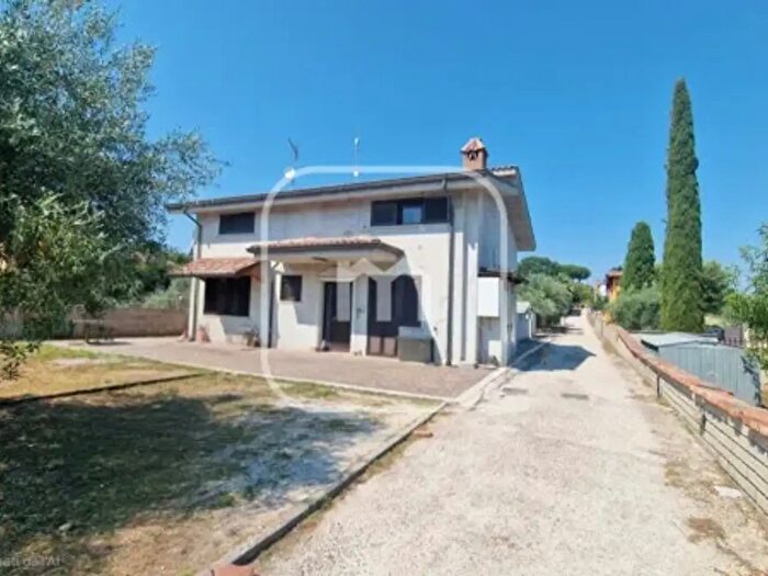 Casa con 6 locali in vendita in Via dei Cesti, San Cesareo