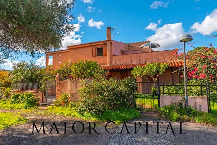 Appartamento bilocale in vendita in Via Telti, San Teodoro