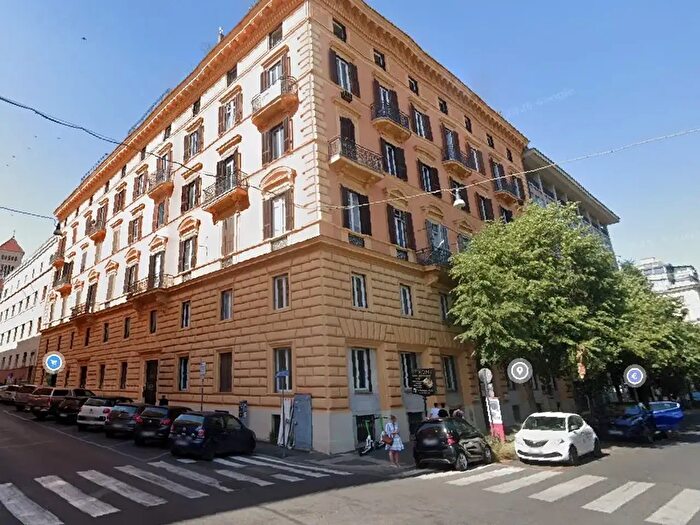 Appartamento monolocale in vendita in Via Toscana, Roma