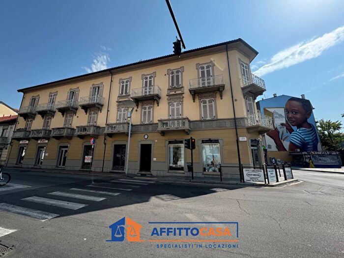 Appartamento trilocale in affitto in Via Torino, Nichelino