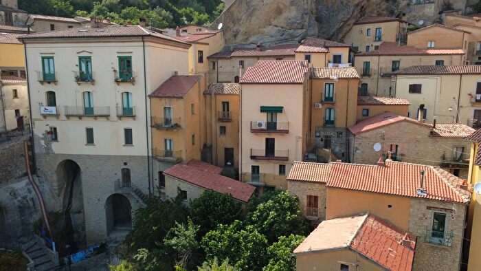 Appartamento bilocale in vendita in Vico I Ospizio, Castelmezzano