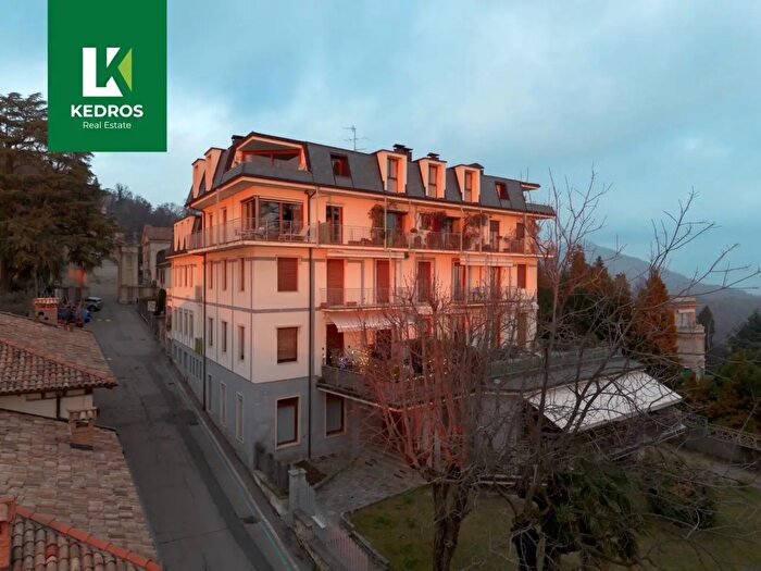 Appartamento quadrilocale in affitto in Via al Santuario, Varese