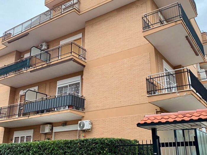Appartamento quadrilocale in affitto in Via Bologna, Ciampino