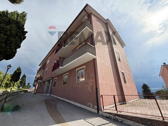 Appartamento con 5 locali in vendita in Via Aldo Moro, Montagano