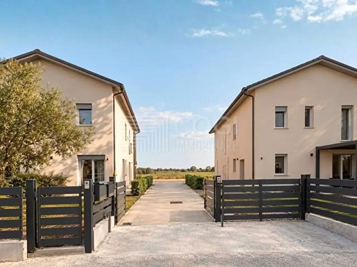 Casa trilocale in vendita in Via Coronella d, Conselice