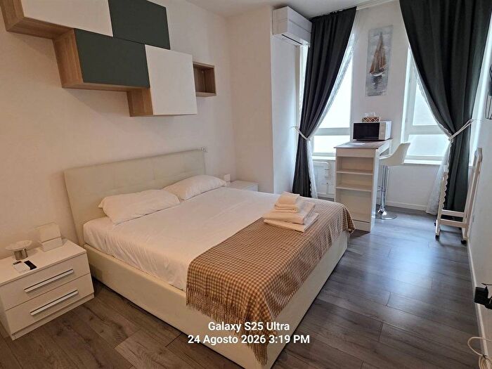Appartamento monolocale in affitto in Via Melchiorre Gioia, Isola, Milano