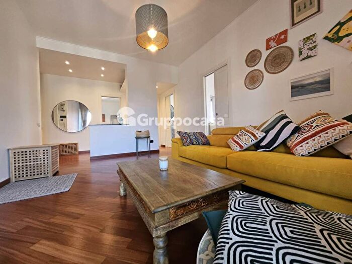 Appartamento trilocale in affitto in Via Comacchio, Corvetto, Milano