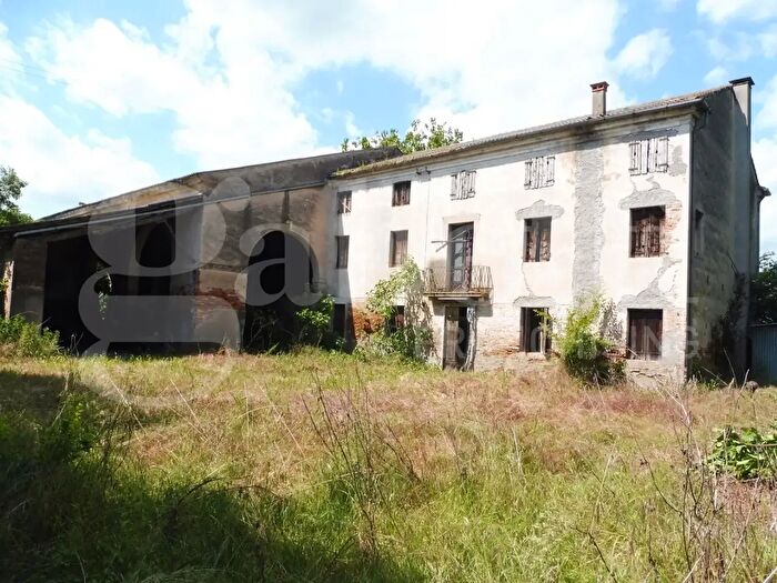 Casa con 12 locali in vendita in Via Cà Vecchie, Agugliaro