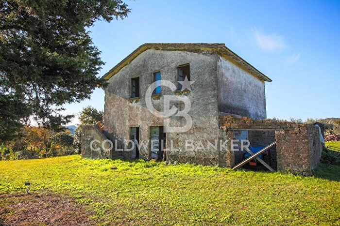 Casa quadrilocale in vendita in Via delle Pietrische, Bracciano