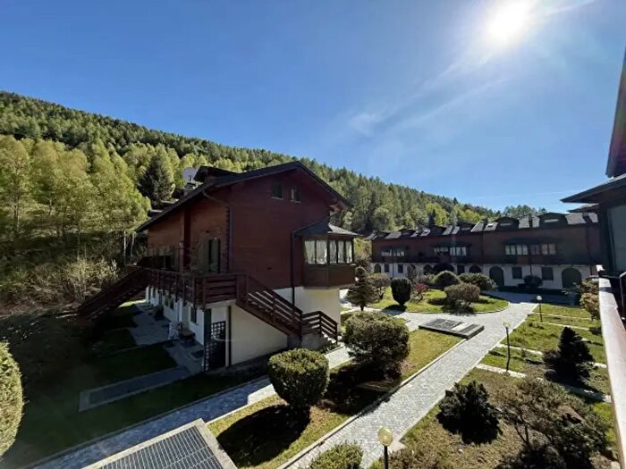 Appartamento trilocale in vendita in Via Europa, Aprica