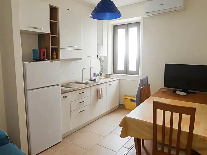 Appartamento bilocale in vendita in Via G Menotti Serrati, Imperia