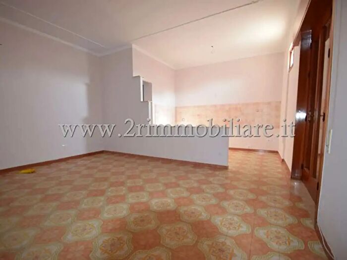 Appartamento con 6 locali in vendita in Via Mario Certa, Mazara Del Vallo