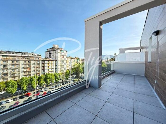 Appartamento con 6 locali in vendita in Via Vittorio Veneto, La Spezia