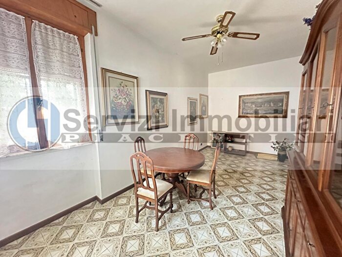 Appartamento trilocale in vendita in Via G C Corbellini, Rivergaro