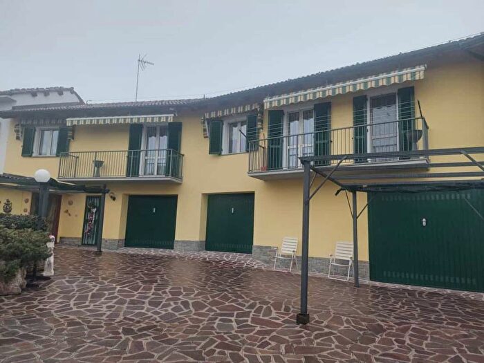 Casa quadrilocale in affitto in Via Borgonuovo, Azzano dAsti