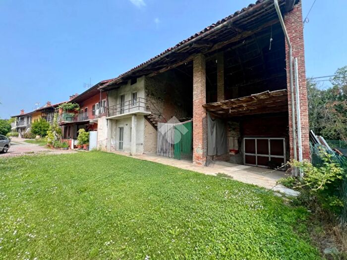 Casa con 5 locali in vendita in Via Fornero, Buttigliera Alta