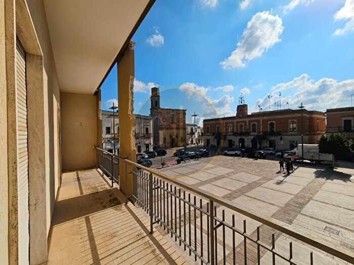 Appartamento trilocale in vendita in Piazza del Sole, Calimera